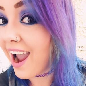 Meet your Posher, Carrie